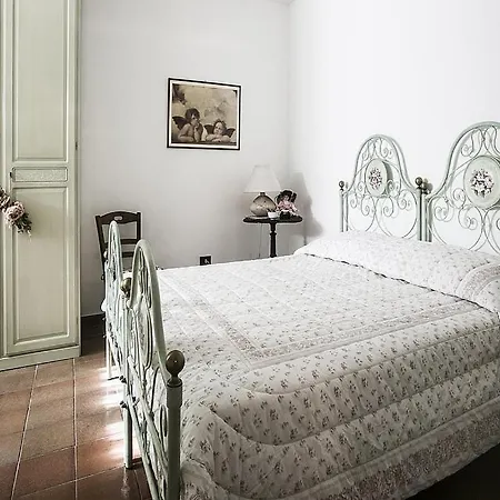 Sleeps 5 Air Con Wifi Holiday home