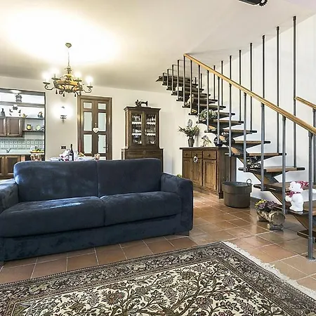 Holiday home Sleeps 5 Air Con Wifi *