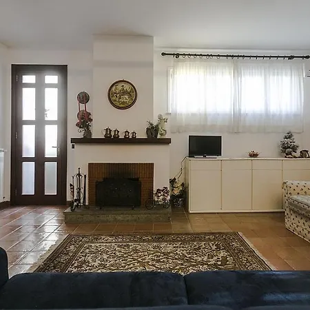 Holiday home Sleeps 5 Air Con Wifi Sant'Agnello