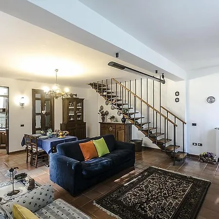 Sleeps 5 Air Con Wifi Holiday home Sant'Agnello